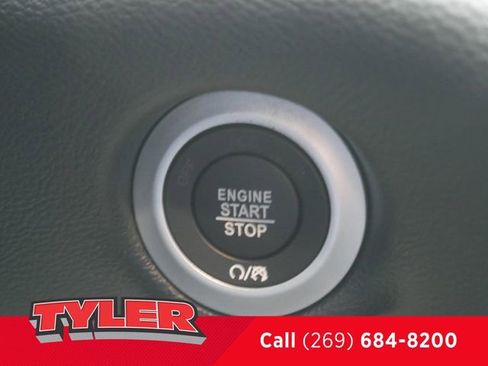 New 2026 Chrysler Voyager LX image 31