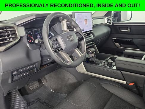 Used 2023 Toyota Tundra Limited AWD/4WD image 8