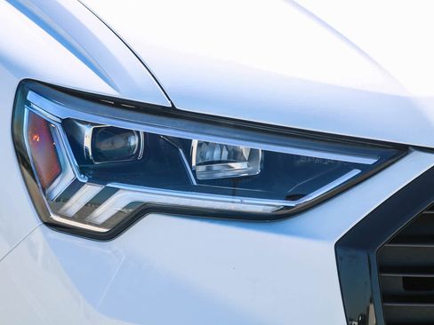 New 2025 Audi Q3 2.0T Premium image 4