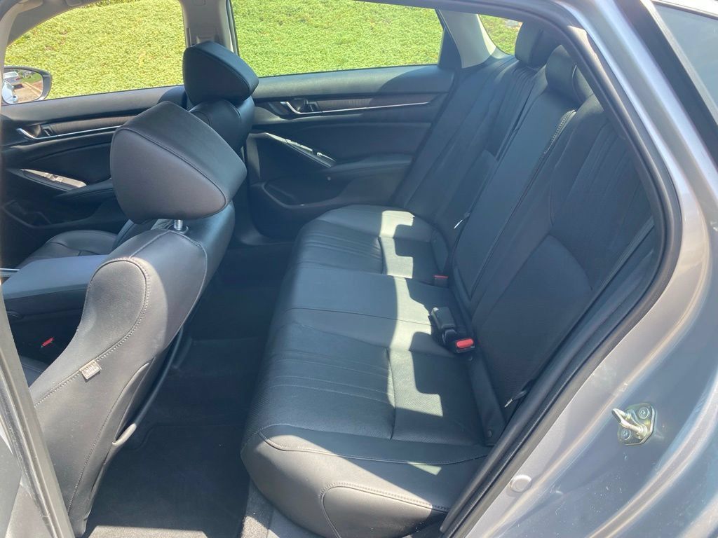 Used 2020 Honda Accord Touring image 8