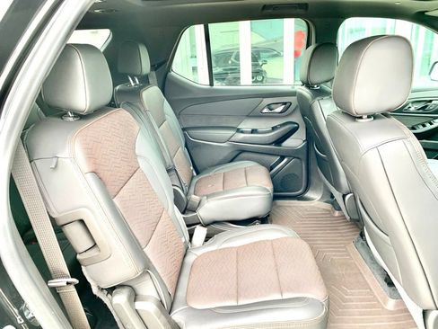 Used 2023 Chevrolet Traverse High Country FWD image 26