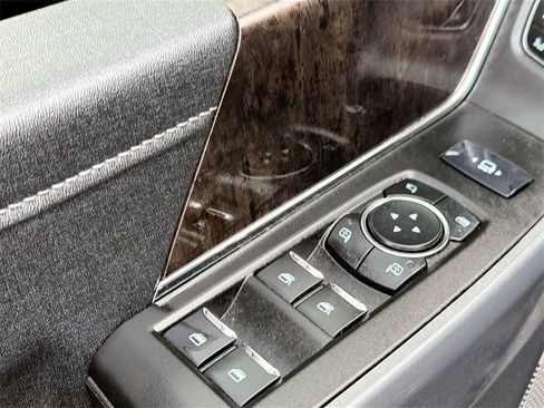 Used 2024 Ford F250 Lariat w/ Lariat Ultimate Package image 18