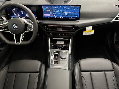 Used 2026 BMW 330i Sedan w/ M Sport Package image 16