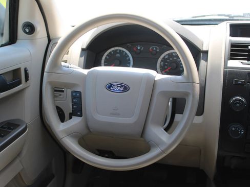 Used 2012 Ford Escape XLS FWD image 11