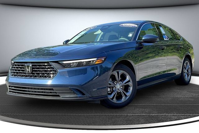 Used 2024 Honda Accord EX image 1