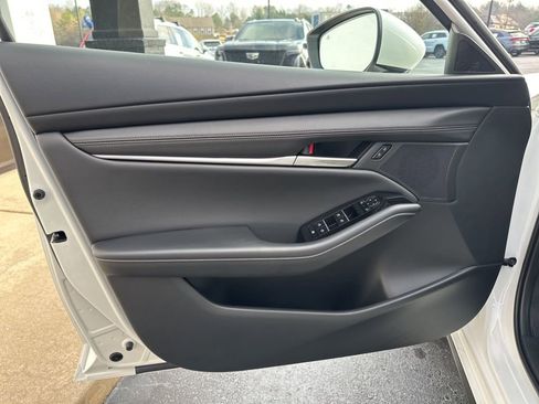 New 2026 MAZDA MAZDA3 2.5 S Sedan w/ Preferred Pkg FWD image 19
