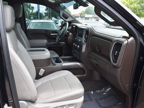 Used 2019 Chevrolet Silverado 1500 LTZ w/ LTZ Convenience Package RWD image 16