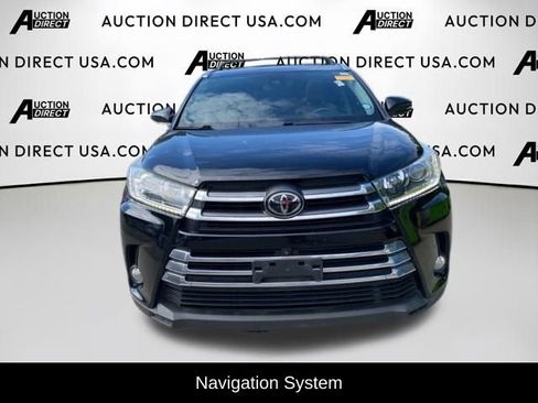 Used 2017 Toyota Highlander Limited Platinum AWD/4WD image 2