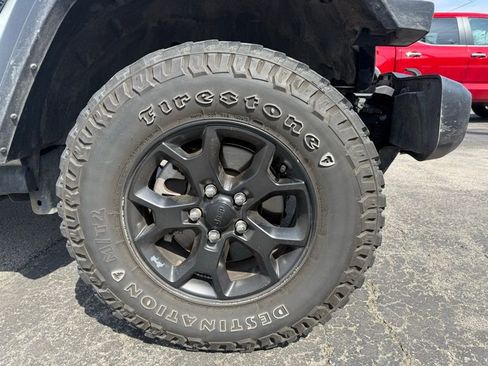 Used 2022 Jeep Wrangler Willys image 4