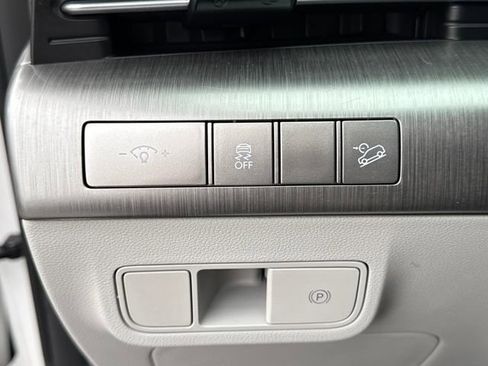 Certified 2024 Hyundai Kona SEL image 25