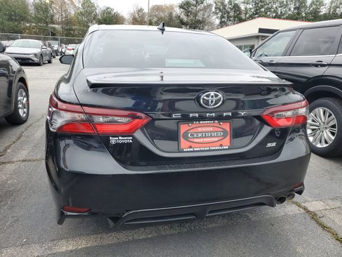 Used 2023 Toyota Camry SE image 5
