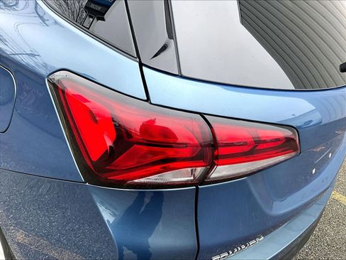 Used 2024 Chevrolet Equinox LT image 32