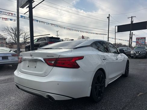 Used 2017 Nissan Maxima Platinum image 4