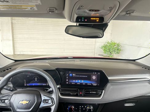 Used 2025 Chevrolet TrailBlazer LT image 33