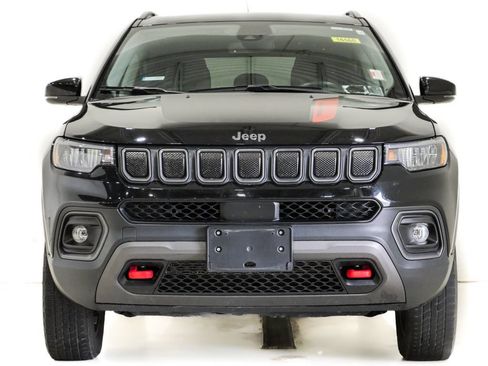 Used 2022 Jeep Compass Trailhawk w/ Sun and Sound Group AWD/4WD image 2