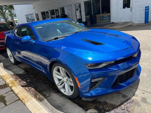 Used 2018 Chevrolet Camaro SS RWD image 3