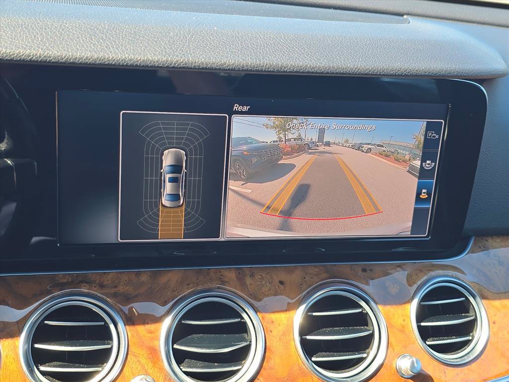 Used 2017 Mercedes-Benz E 300 image 19