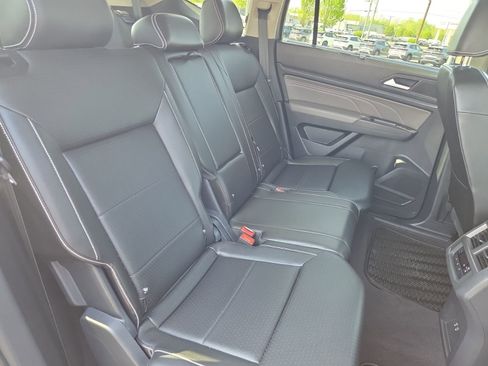 Used 2023 Volkswagen Atlas SE AWD/4WD image 21