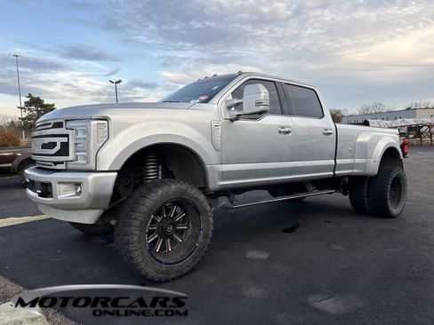 Used 2017 Ford F350 Platinum w/ Platinum Ultimate Package image 1