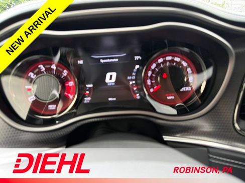 Used 2022 Dodge Challenger SRT Hellcat RWD image 11