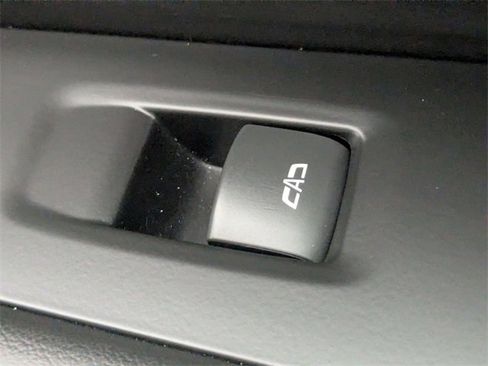 Certified 2023 GMC Yukon SLT image 36