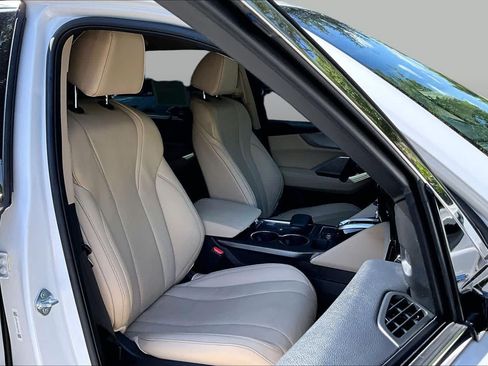 Certified 2024 Acura MDX SH-AWD w/ Technology Package image 9
