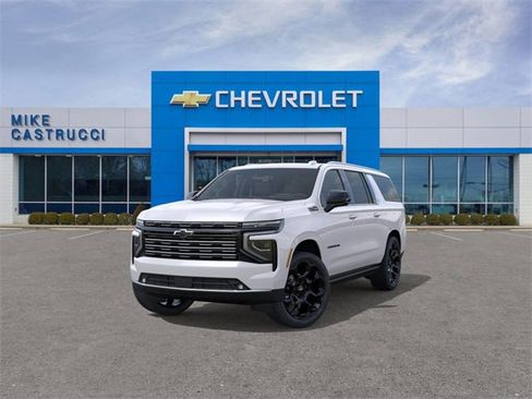 New 2025 Chevrolet Suburban High Country image 8