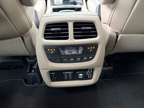 Used 2020 Honda Pilot Elite image 46