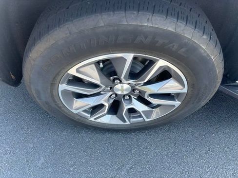 Used 2023 Chevrolet Tahoe LT w/ Luxury Package AWD/4WD image 8
