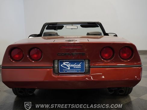 Used 1987 Chevrolet Corvette Convertible RWD image 11