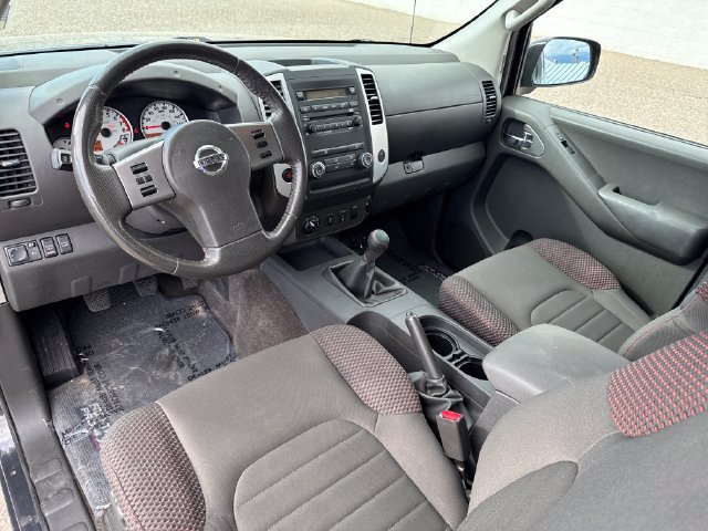 Used 2012 Nissan Frontier PRO-4X AWD/4WD image 12