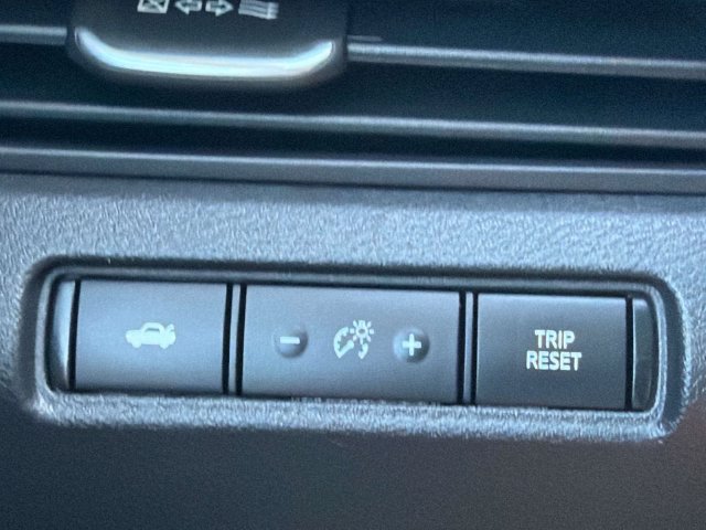Certified 2024 Nissan Altima 2.5 SV FWD image 31