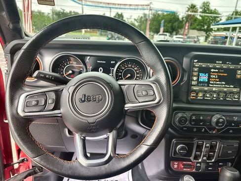 Used 2023 Jeep Gladiator Mojave w/ LED Lighting Group AWD/4WD image 11