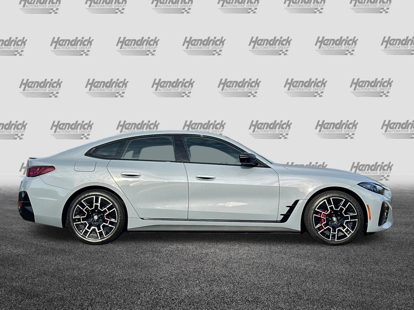Used 2025 BMW i4 xDrive40i w/ M Sport Package AWD/4WD image 3