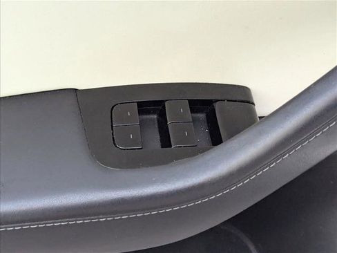 Used 2020 Tesla Model 3 Long Range image 6