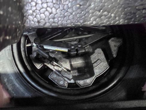 Used 2017 Subaru WRX image 29