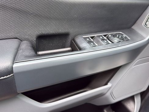 Used 2023 Ford F150 XLT RWD image 11