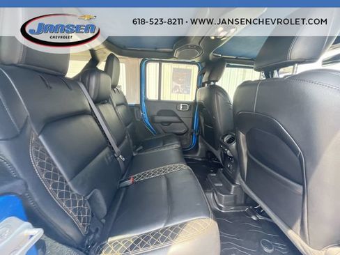 Used 2022 Jeep Wrangler Unlimited Sahara AWD/4WD image 26
