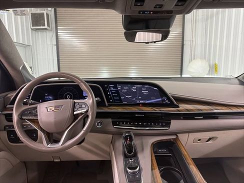 Used 2023 Cadillac Escalade Premium Luxury Platinum image 57