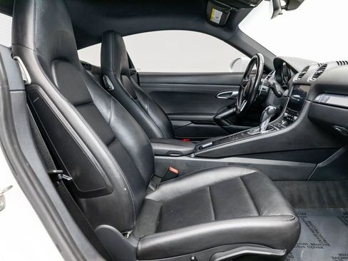 Used 2018 Porsche 718 Cayman image 13