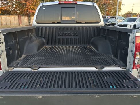 Used 2019 Nissan Frontier SV image 22