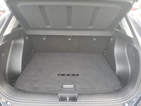 Used 2025 Hyundai Kona SEL image 8