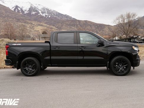 Used 2024 Chevrolet Silverado 1500 RST w/ Protection Package AWD/4WD image 12