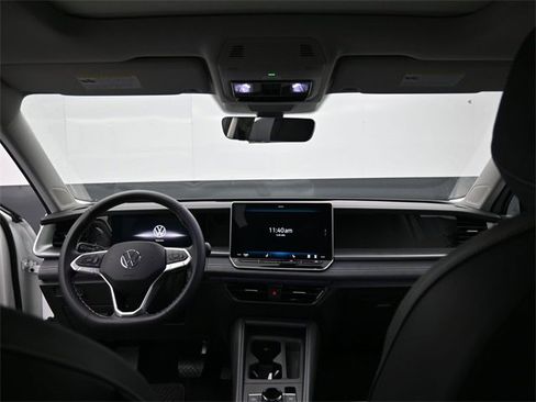 New 2026 Volkswagen Tiguan SE image 10