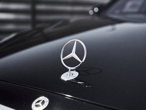 Used 2023 Mercedes-Benz S 580 4MATIC Sedan image 7