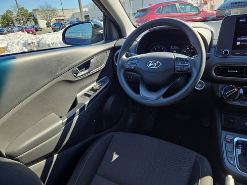 Used 2023 Hyundai Kona SEL image 15