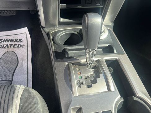 Used 2014 Toyota 4Runner 4WD image 20