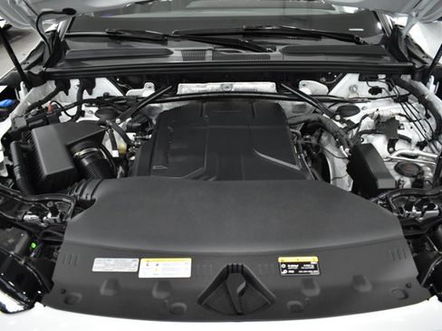 Used 2025 Audi Q5 Premium w/ Convenience Package image 34