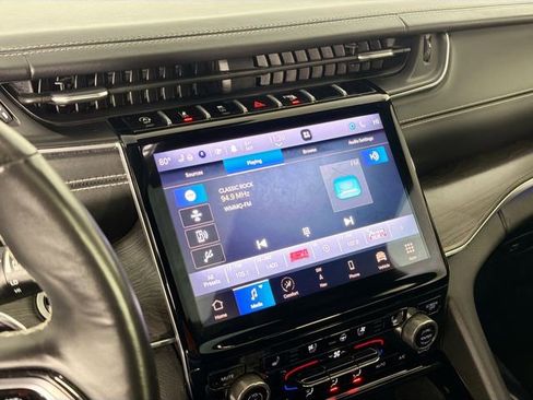 Used 2021 Jeep Grand Cherokee L Overland w/ Advanced Protech Group III image 15