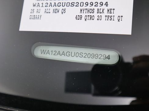 Used 2025 Audi Q5 Premium Plus w/ Premium Plus image 34